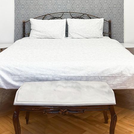 לבוב Teodora Square Apartments Площа Святого Теодора מראה חיצוני תמונה
